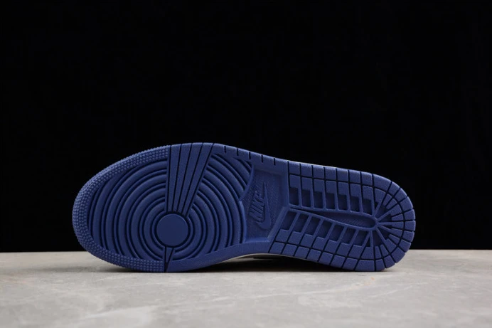 UrbanStyle air jordan 1 retro high blue moon 555088- 1321