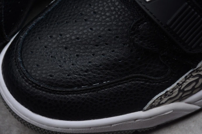 UrbanStyle jordan legacy 312 black white av3922- 1575