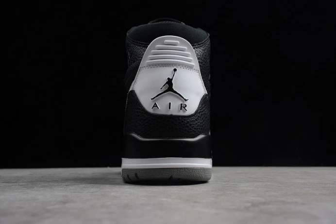 UrbanStyle jordan legacy 312 black white av3922- 1575