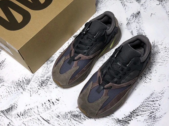 UrbanStyle kanye west x ad*s yeezy runner boost 700“mauve” ee 270
