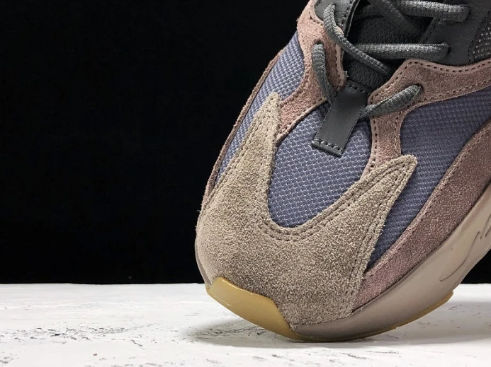 UrbanStyle kanye west x ad*s yeezy runner boost 700“mauve” ee 270