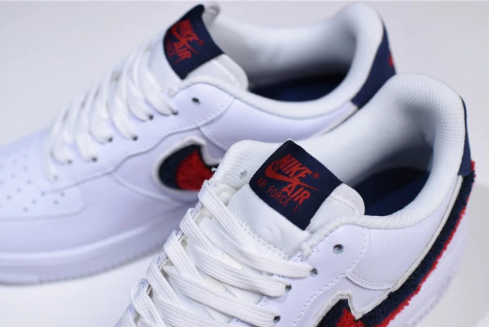 UrbanStyle nike air force 1 low lv8 3d chenille white red blue 823511- 3072