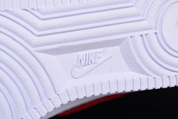 UrbanStyle nike air force 1 low lv8 3d chenille white red blue 823511- 3072