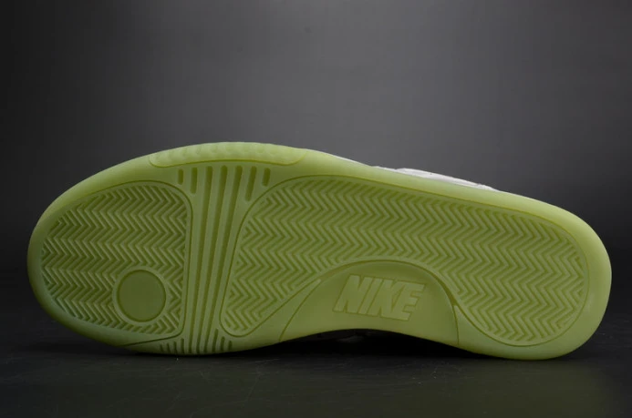 UrbanStyle nike air yeezy 2 pure platinum wolf grey mens 508214- 3372