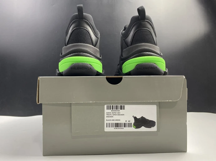 UrbanStyle triples trainer sneakers 2136