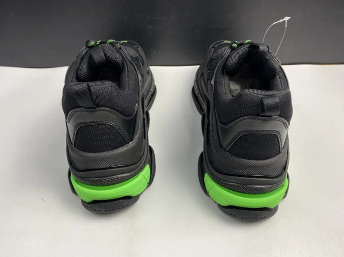 UrbanStyle triples trainer sneakers 2136
