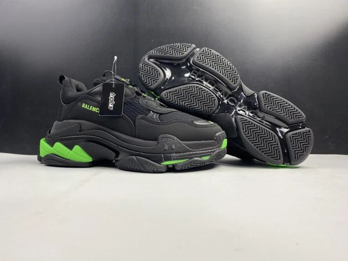 UrbanStyle triples trainer sneakers 2136