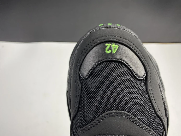 UrbanStyle triples trainer sneakers 2136