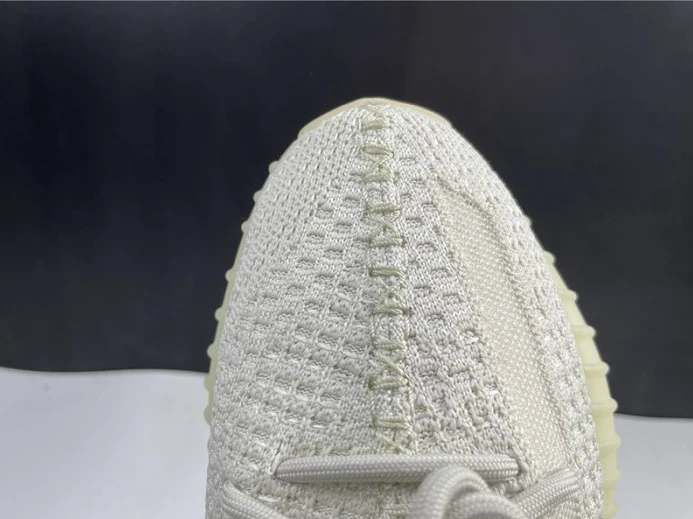 WellDesigned ADIDAS YEEZY BOOST 350 V2 GY 316