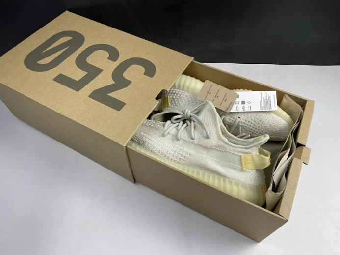 WellDesigned ADIDAS YEEZY BOOST 350 V2 GY 316