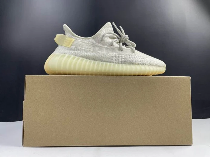 WellDesigned ADIDAS YEEZY BOOST 350 V2 GY 316