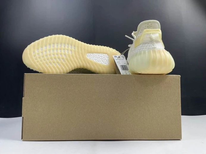 WellDesigned ADIDAS YEEZY BOOST 350 V2 GY 316