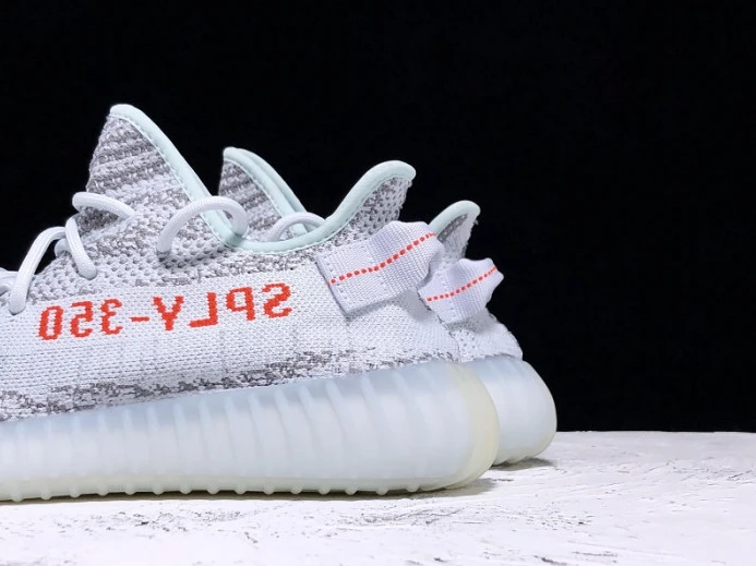 WellDesigned Adidas Yeezy Boost 350 V2 Blue Tint B 326