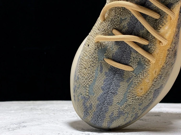 WellDesigned Adidas Yeezy Boost 380 Mist FX 321