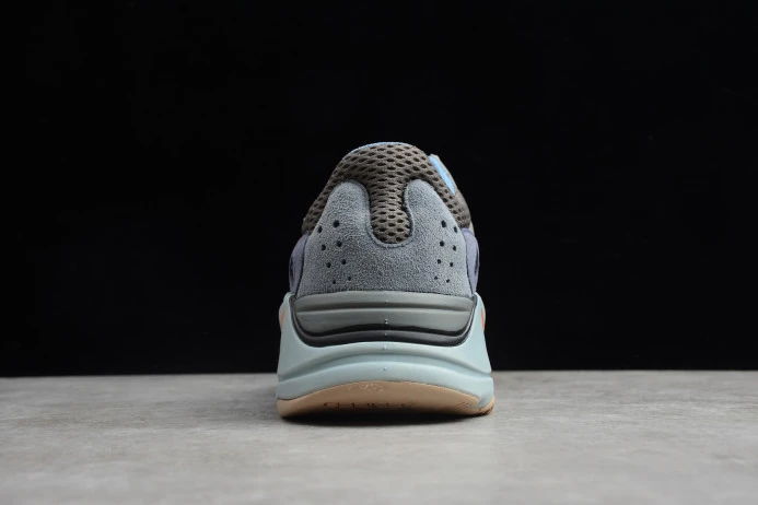 WellDesigned Adidas Yeezy Boost 700 Carbon Blue FW 475