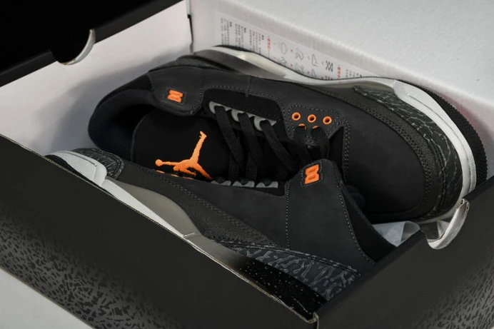 WellDesigned Air Jordan 3 "Fear Pack" CT8532- 533