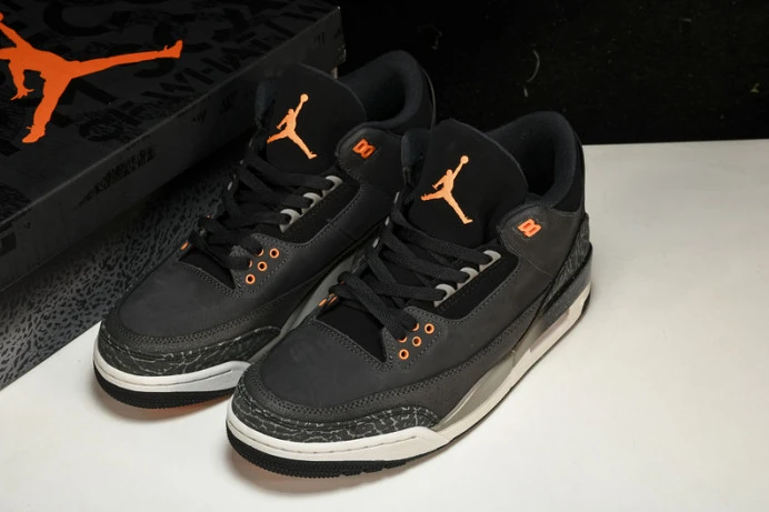 WellDesigned Air Jordan 3 "Fear Pack" CT8532- 533