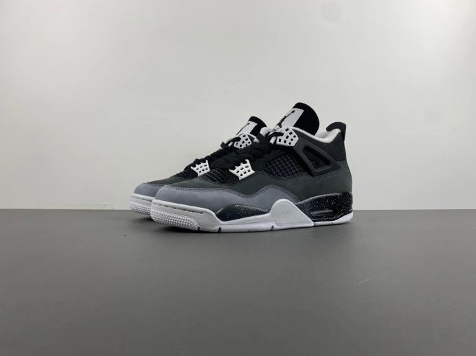 WellDesigned Air Jordan 4 Fear FQ8138- 547