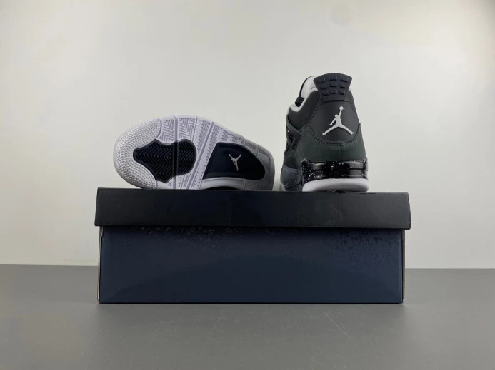 WellDesigned Air Jordan 4 Fear FQ8138- 547