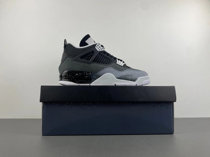 WellDesigned Air Jordan 4 Fear FQ8138- 547