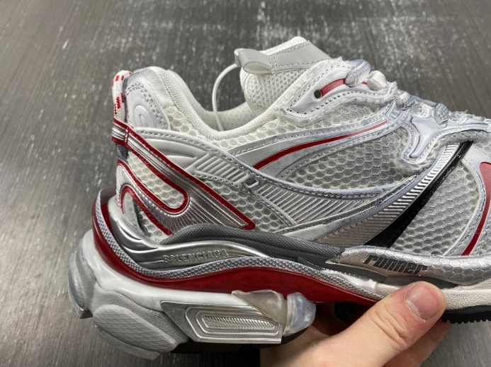 WellDesigned BLCG RUNNER 2.0 SNEAKER 779066-W3RBXP- 2670