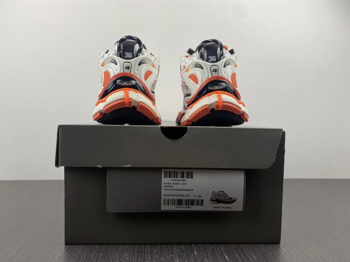 WellDesigned BLCG RUNNER SNEAKER 677402 W3RB7 2717
