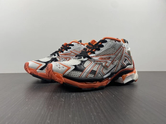 WellDesigned BLCG RUNNER SNEAKER 677402 W3RB7 2717