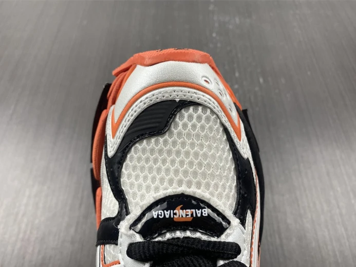WellDesigned BLCG RUNNER SNEAKER 677402 W3RB7 2717