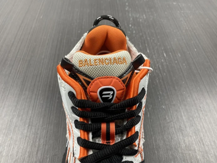 WellDesigned BLCG RUNNER SNEAKER 677402 W3RB7 2717