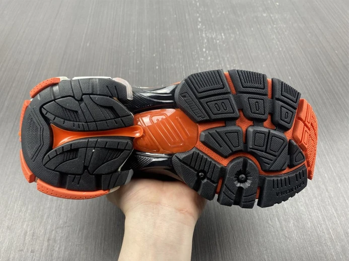 WellDesigned BLCG RUNNER SNEAKER 677402 W3RB7 2717