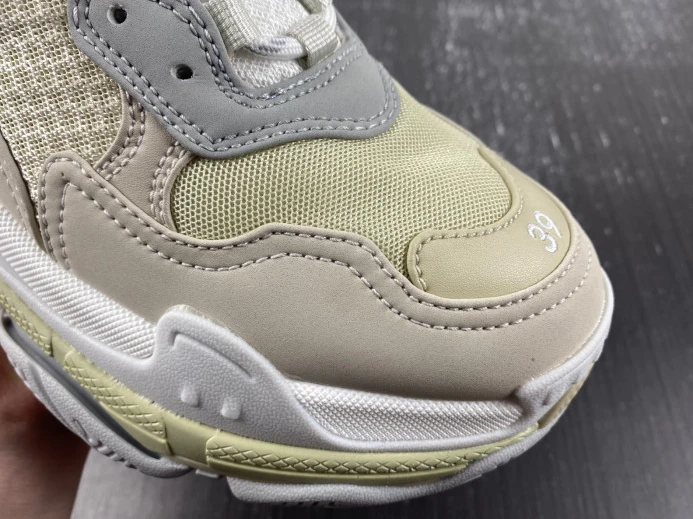 WellDesigned BLCG TRIPLE S SNEAKER 524039 W2FW4 2353