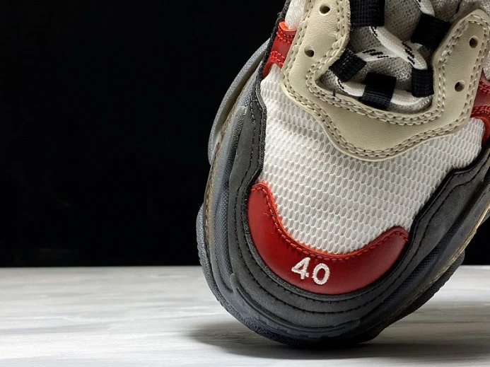 WellDesigned BLCG TRIPLE S SNEAKER 541624 W2FG1 2516
