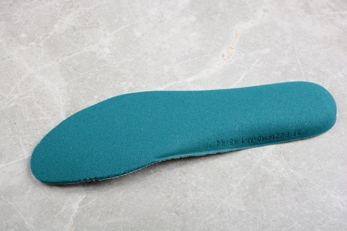 WellDesigned Ba*len*cia*ga runner w3rbq 2197