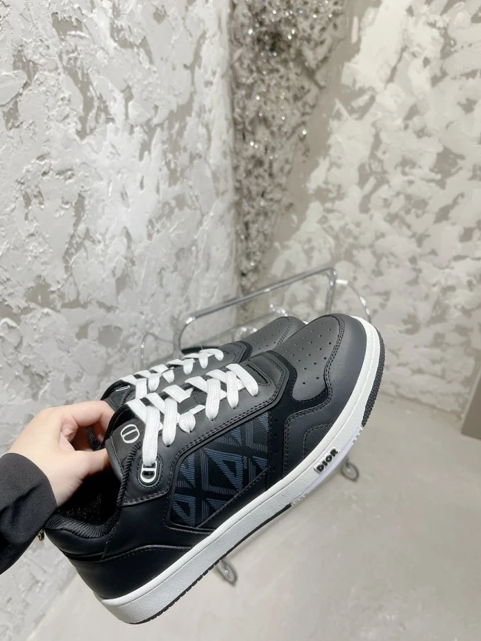 WellDesigned DR B27 SNEAKER 2795
