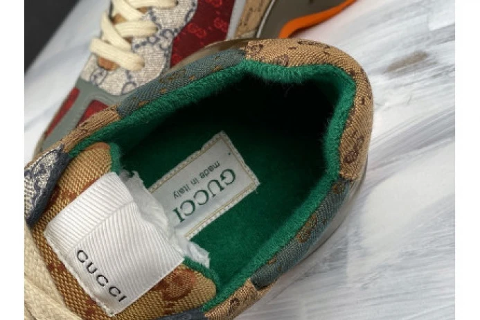 WellDesigned GUCC RHYTON VINTAGE TRAINER SNEAKER 620185 99WG0 2898