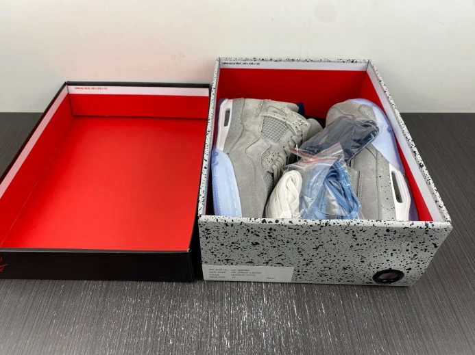 WellDesigned Jordan 4 Retro Georgetown (PE) AJ4- 985