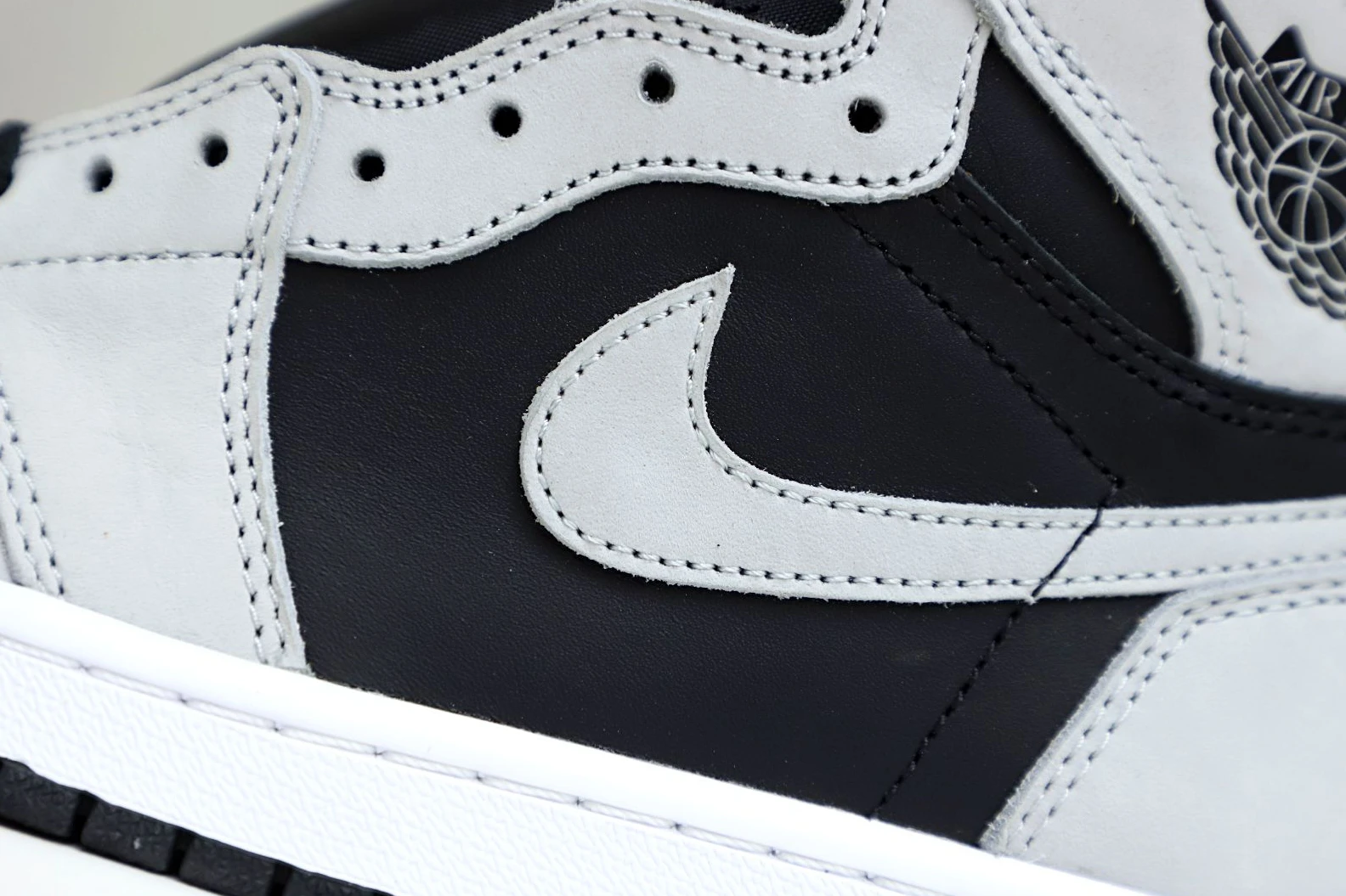 WellDesigned Kimikick Air Jordan 1 Retro High OG  Shadow 2. 1965