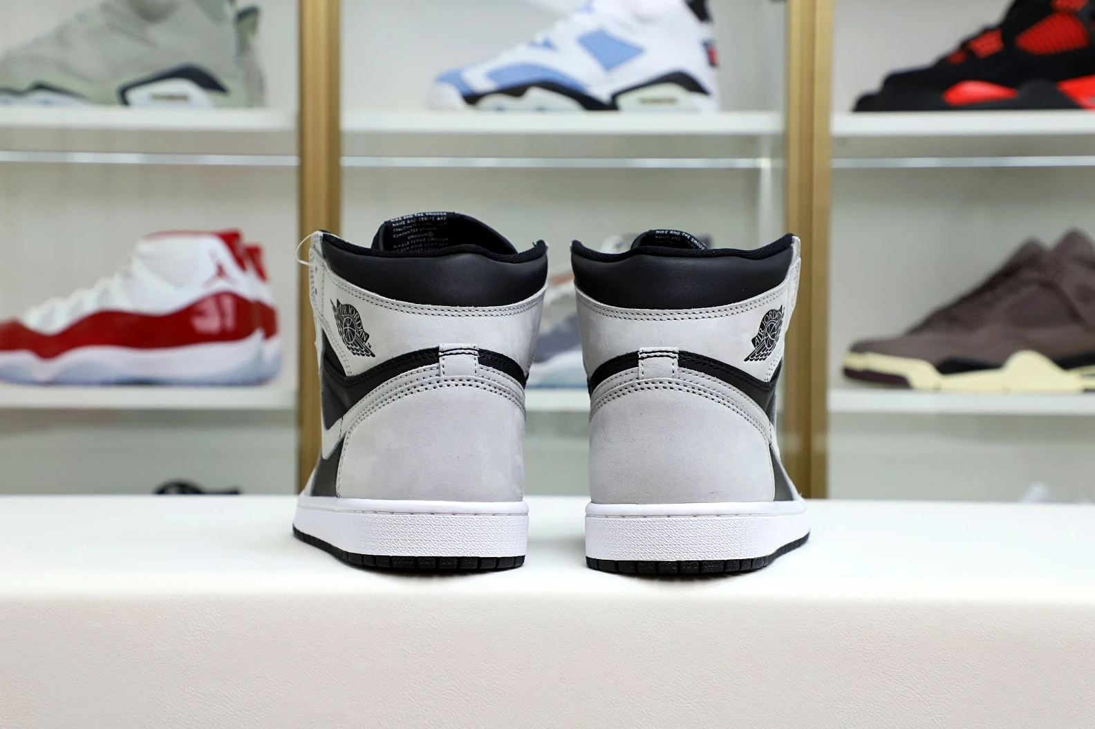 WellDesigned Kimikick Air Jordan 1 Retro High OG  Shadow 2. 1965