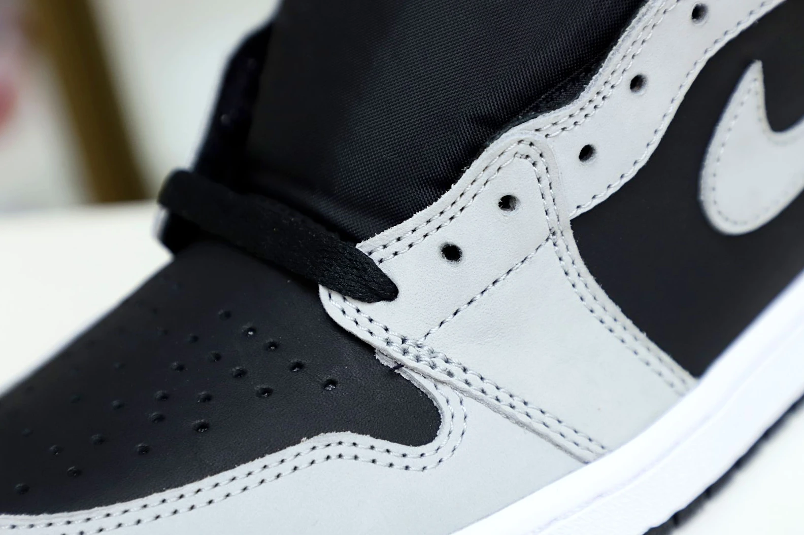 WellDesigned Kimikick Air Jordan 1 Retro High OG  Shadow 2. 1965