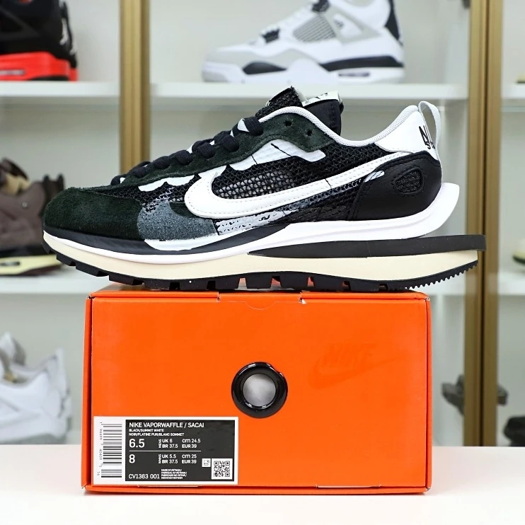 WellDesigned Kimikick SACAI X VAPORWAFFLE 'BLACK WHITE' 3528