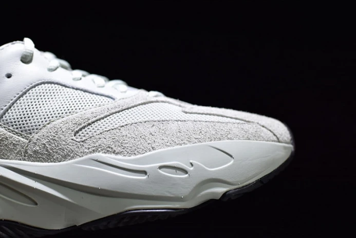 WellDesigned ad*s yeezy boost 700 salt eg 275