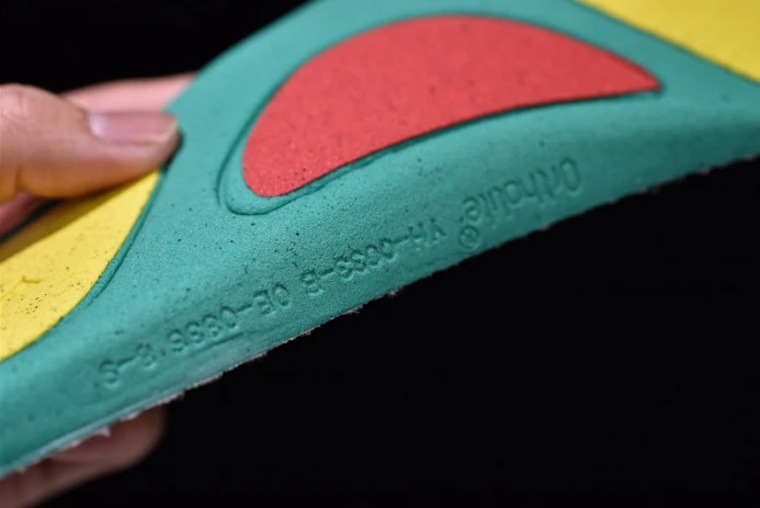 WellDesigned ad*s yeezy boost 700 salt eg 275