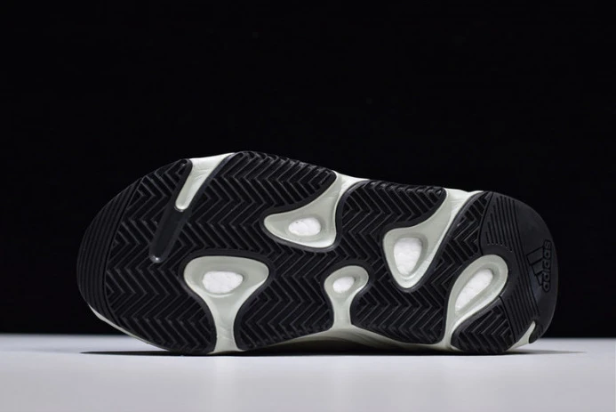 WellDesigned ad*s yeezy boost 700 salt eg 275