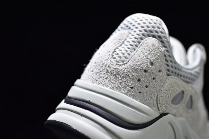 WellDesigned ad*s yeezy boost 700 salt eg 275