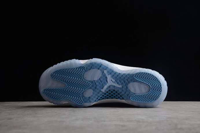 WellDesigned air jordan 11 retro low university blue 528895- 1792