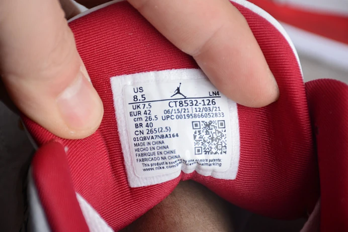 WellDesigned jordan 3 retro cardinal red ct8532- 1799