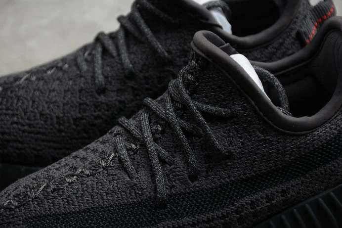 WellDesigned kids ad*s yeezy boost 350 v2 black “non-reflective”fu 164