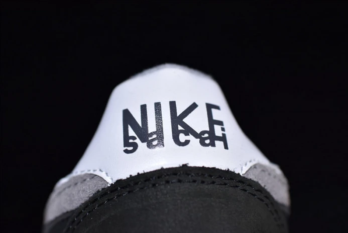 WellDesigned sacai x nike ldv waffle black bv0073- 3141