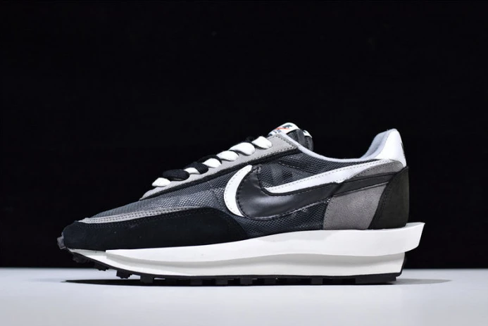 WellDesigned sacai x nike ldv waffle black bv0073- 3141