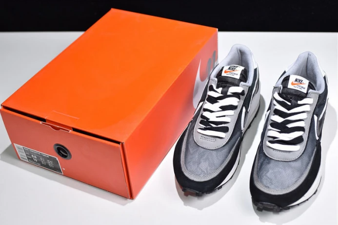 WellDesigned sacai x nike ldv waffle black bv0073- 3141